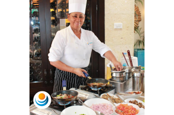 (Value $159) - Infinity Restaurant Sunday Brunch (4p)